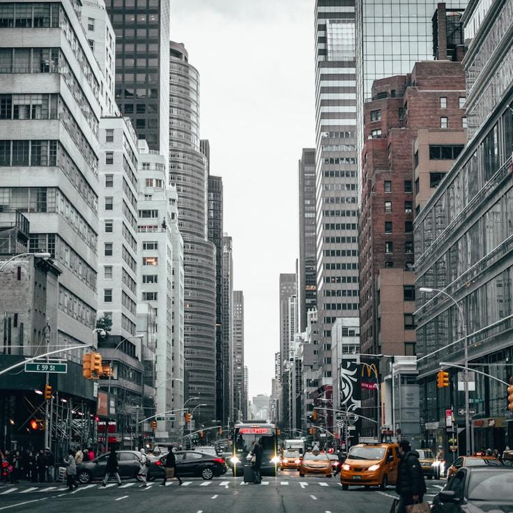 Elise Dupont - Expat family life guide in France